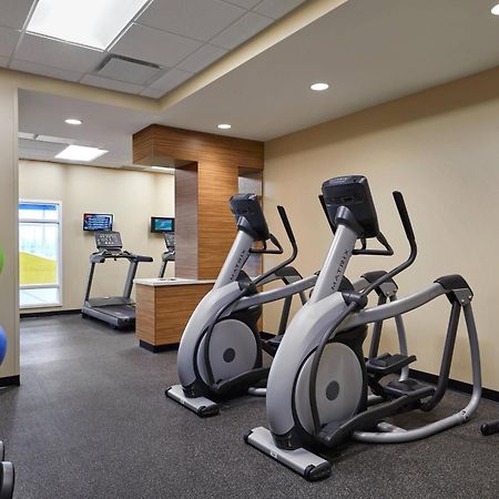 Towneplace Suites By Marriott Fort Mcmurray Bagian luar foto