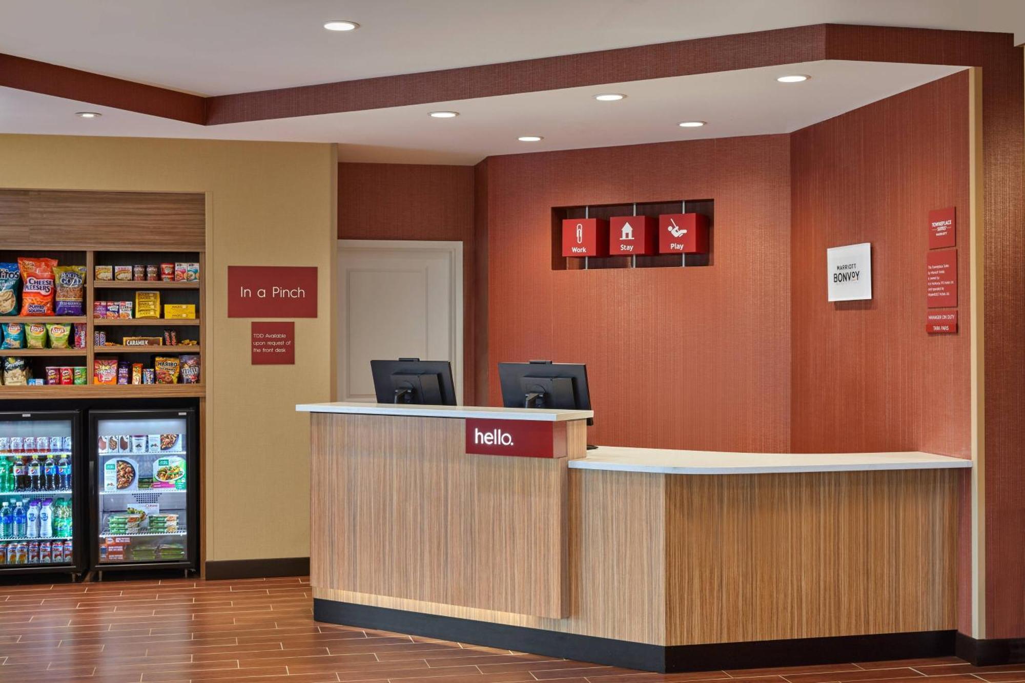 Towneplace Suites By Marriott Fort Mcmurray Bagian luar foto