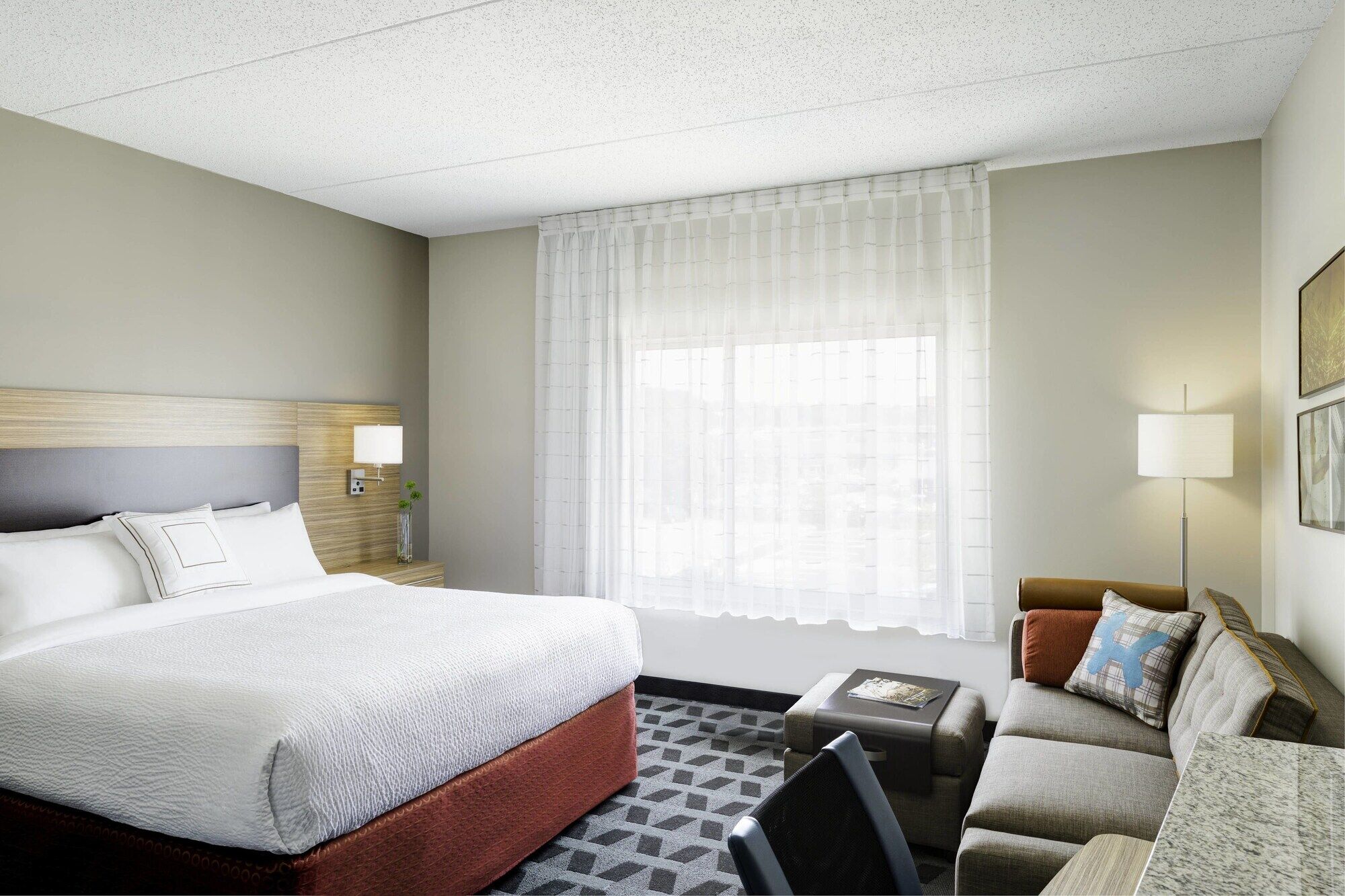 Towneplace Suites By Marriott Fort Mcmurray Bagian luar foto
